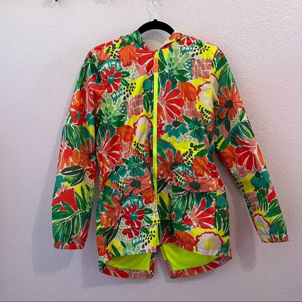 Girls raincoat size xl (14-16)